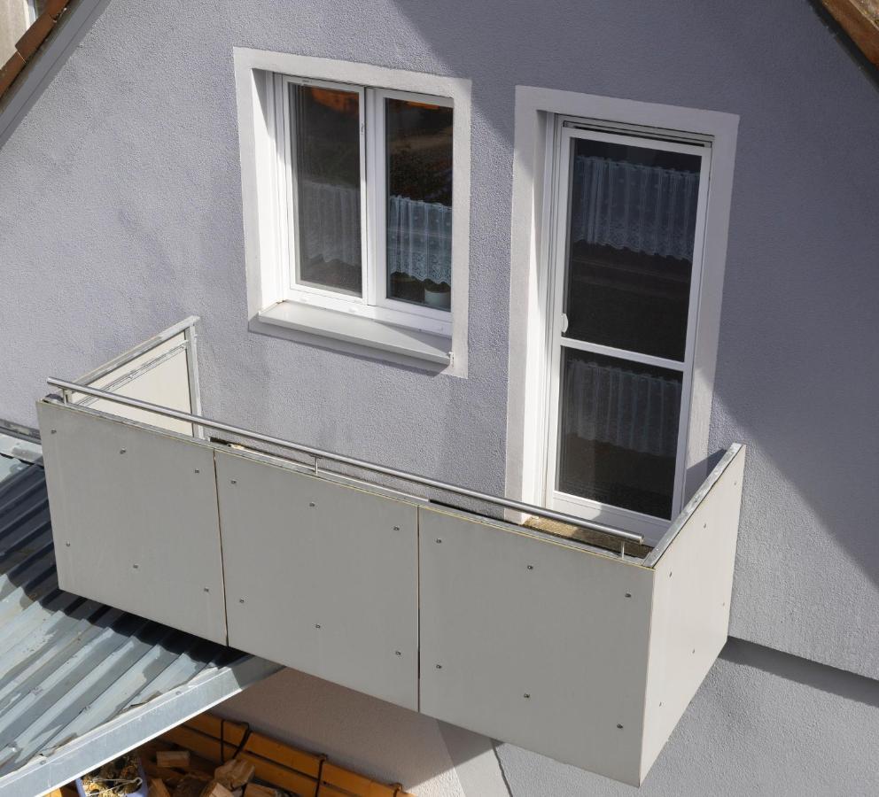 Apartment / Ferienwohnungen Christ Rothenburg ob der Tauber Exterior photo